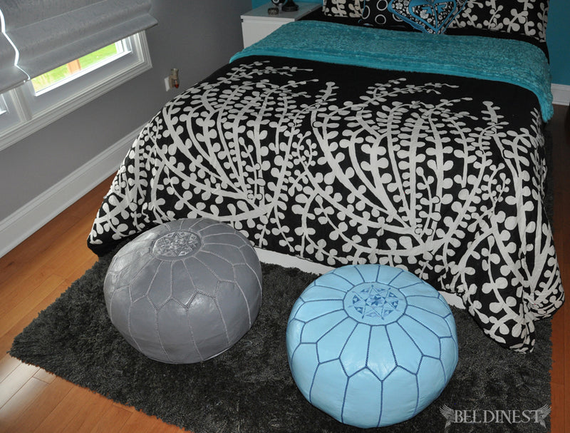 HOW TO USE A POUF
