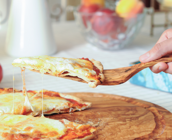 Wooden Olive Wood Handcrafted Curved Spatula server Pizza-Cake Holder —  AramediA