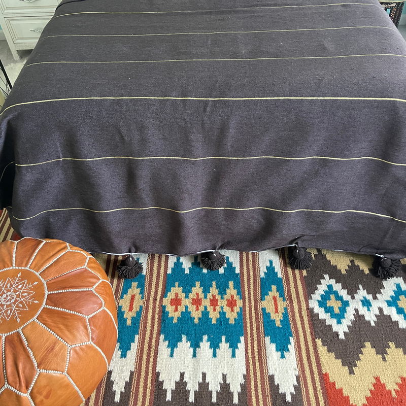 Handwoven Moroccan Cotton Blanket with Delicate Metallic Laurex Accent - 118"x78"
