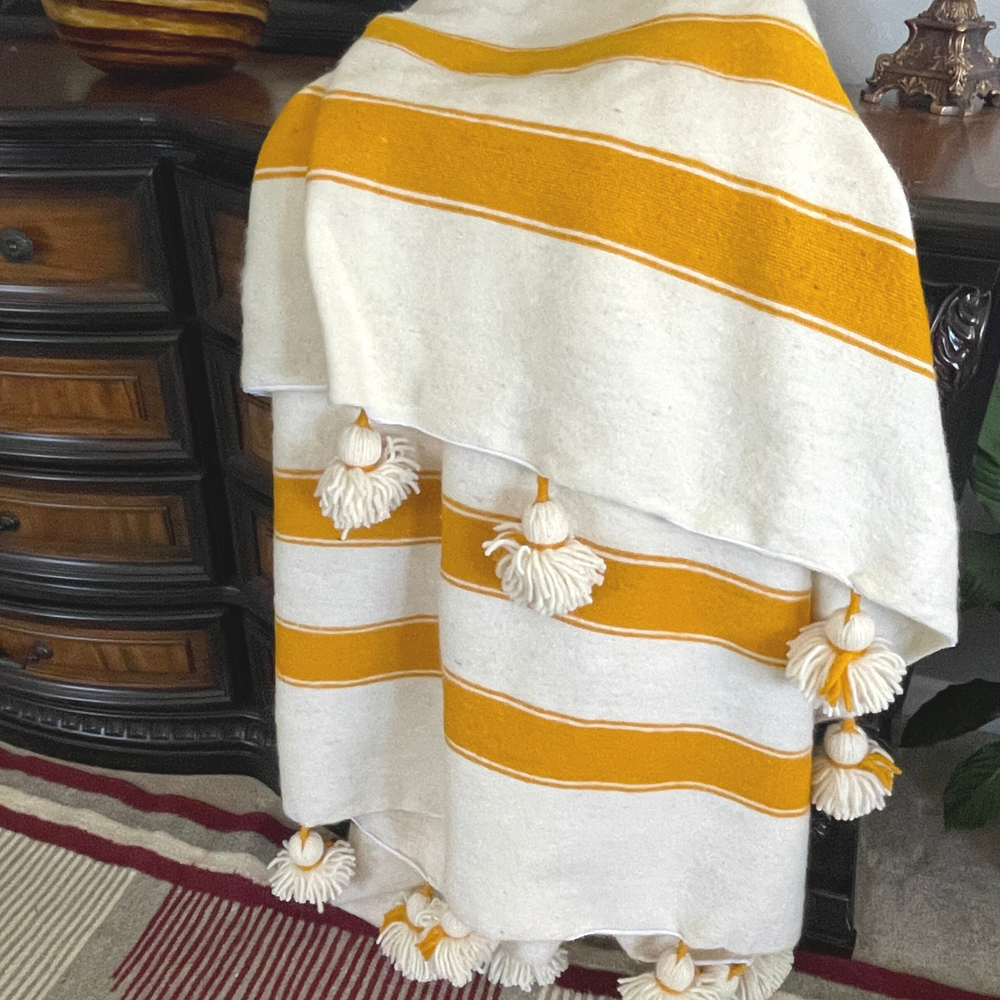 Moroccan Wool Blanket: Hand-Woven, Off-White with Stripes - 118